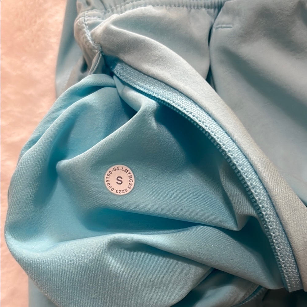 Lululemon men’s Light Blue Athletic Shorts - Picture 7 of 8